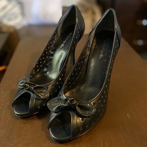 Maripe "154121/PINUP" Laser Cut Pump Heels